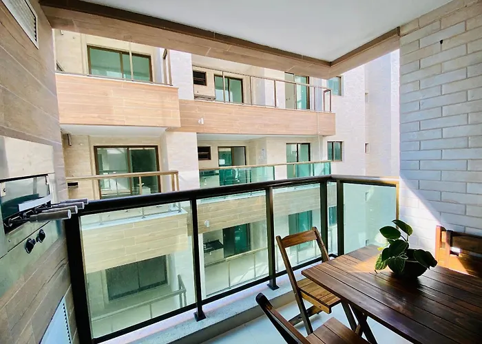 Apartamentos De 2 Quartos Com Piscina Na Praia Dos Anjos