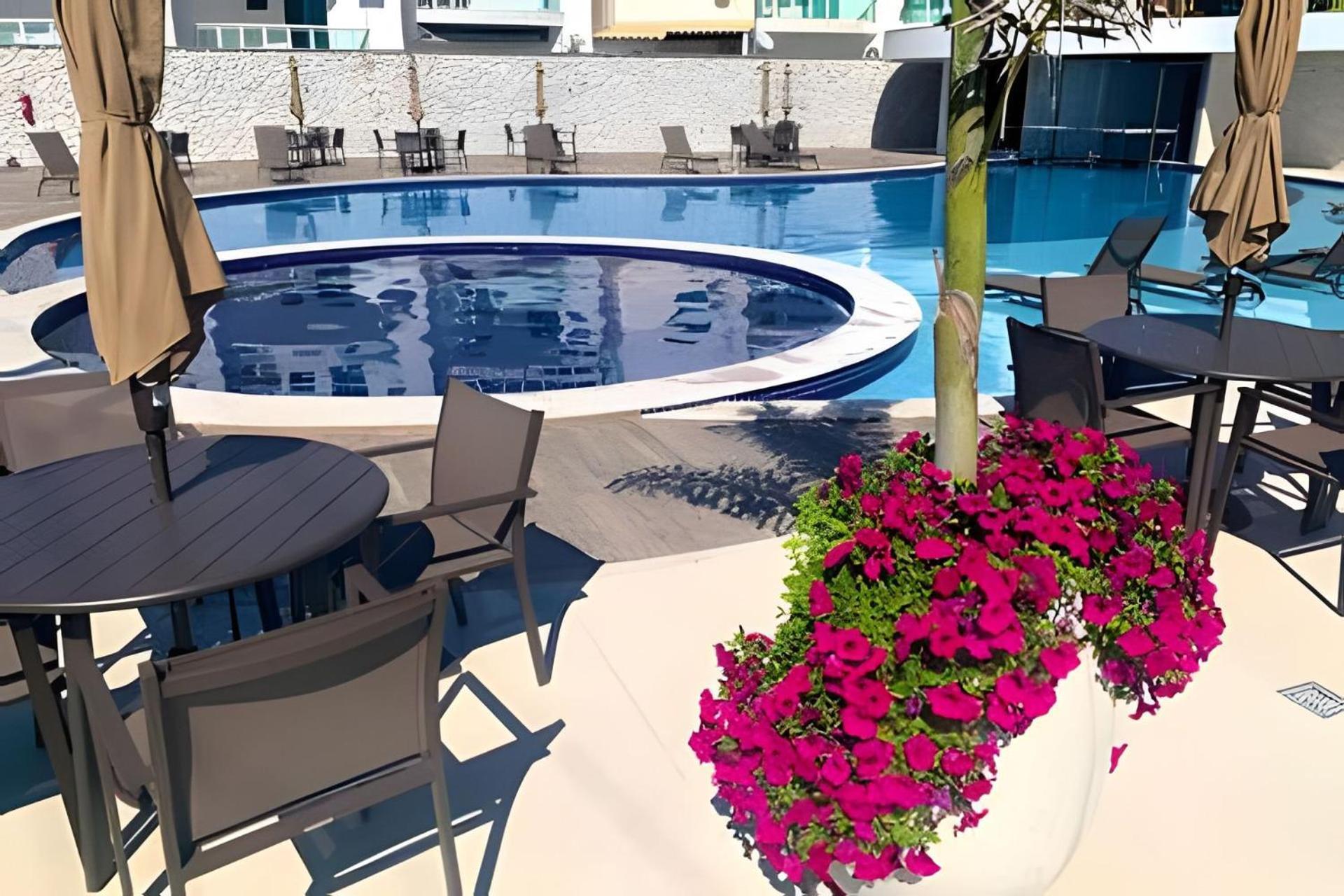De 2 Quartos Com Piscina Na Dos Anjos *